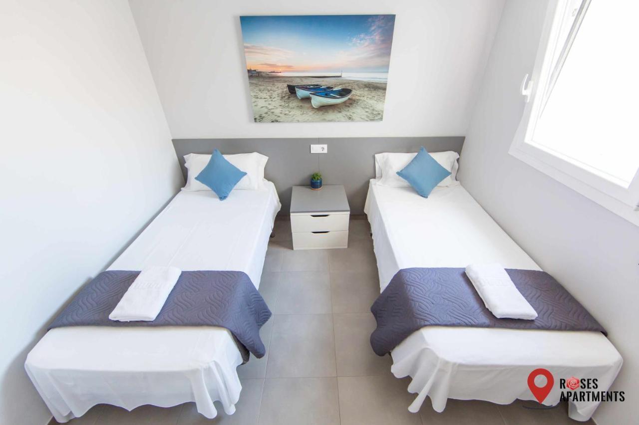 Roses Apartments Ocean 2 Habitaciones Vista Mar Lateral 外观 照片